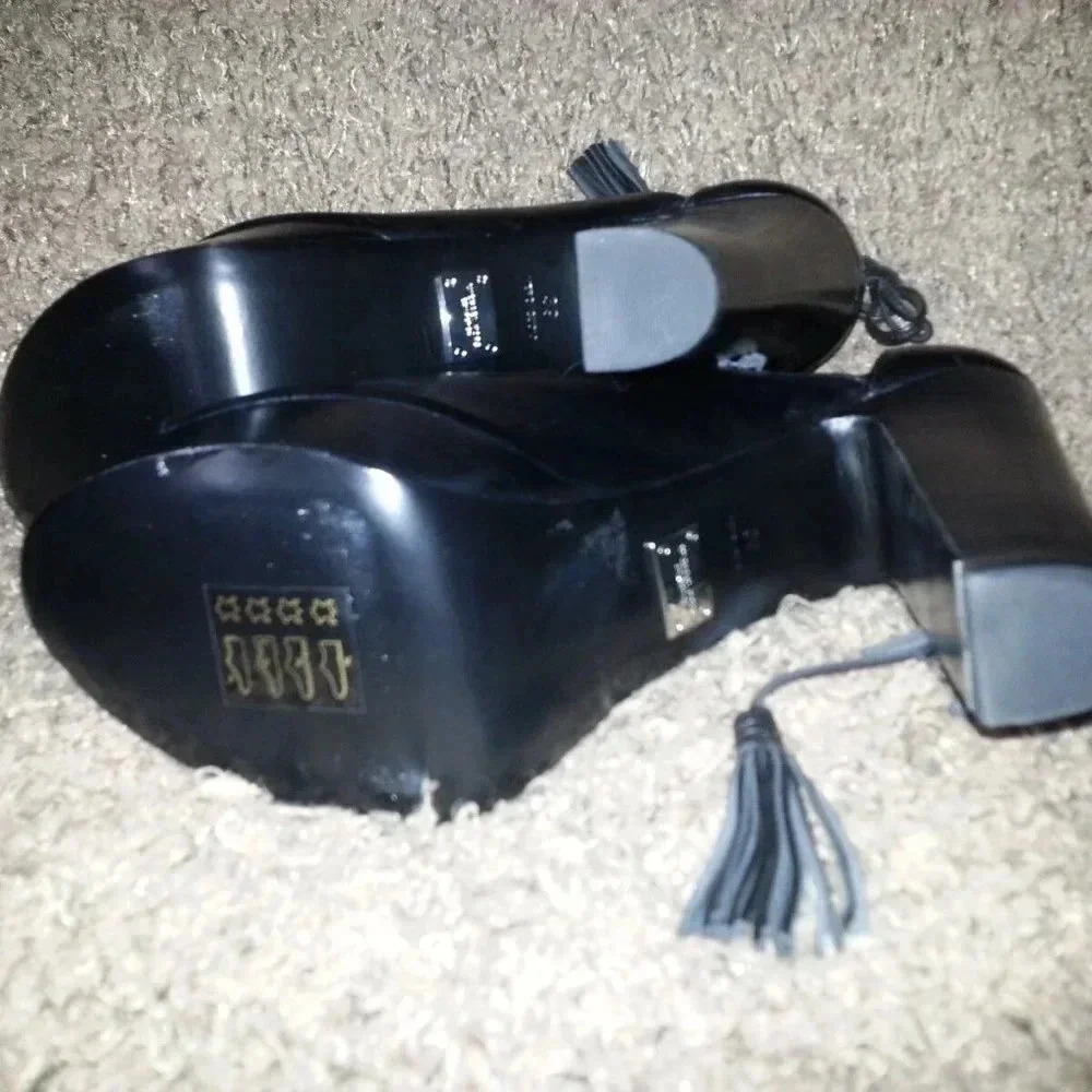 MICHAEL KORS COLLECTION-Sylvan Gladiator Sandals-Black Leather-Size   39/8.5-NEW - Picture 6 of 6